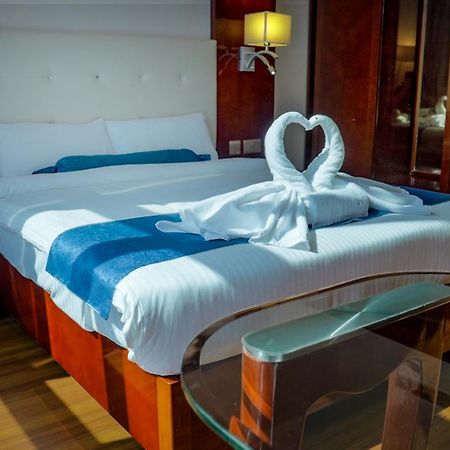 Golden Tulip Headington Otel Maskat Dış mekan fotoğraf
