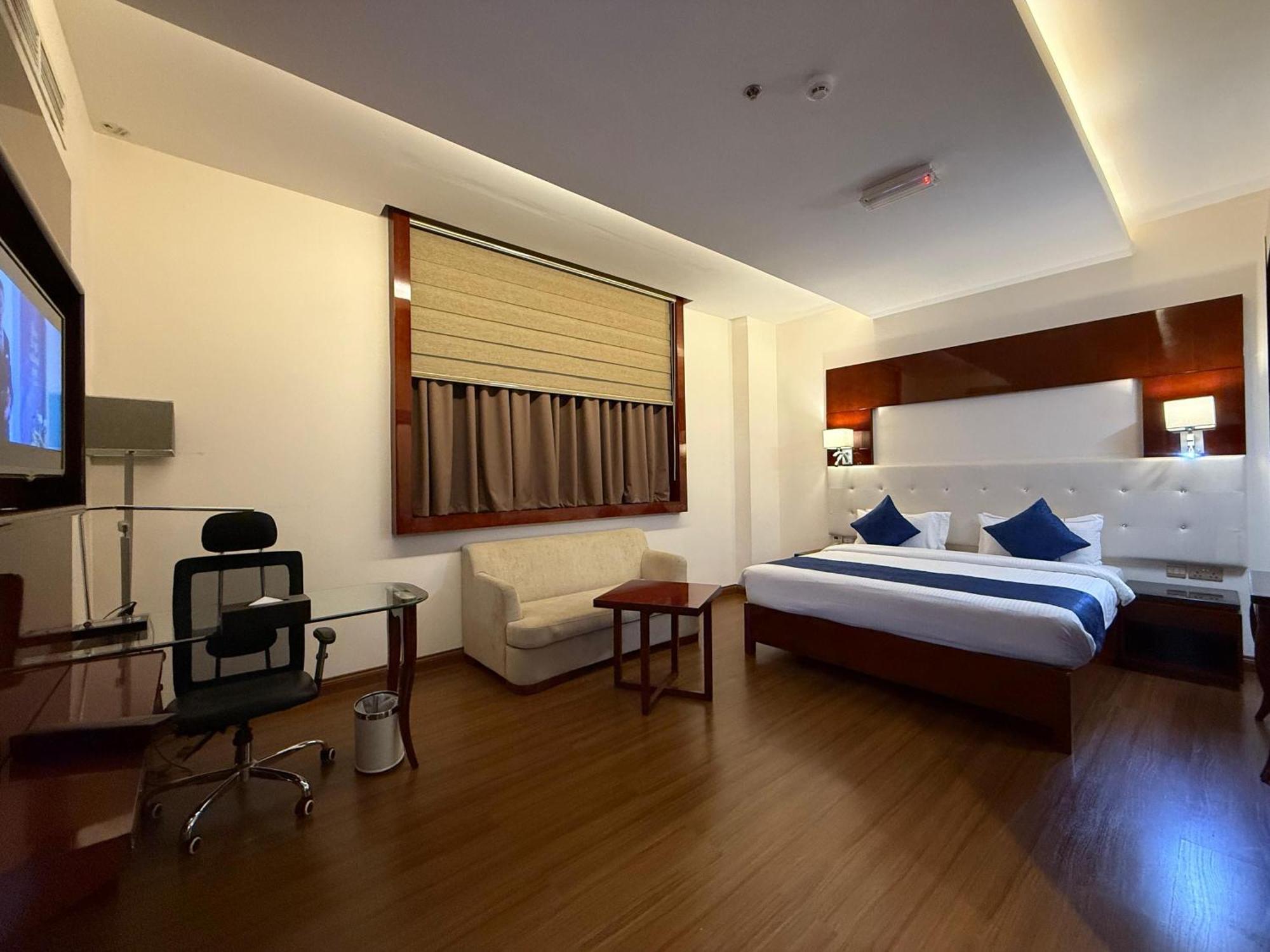 Golden Tulip Headington Otel Maskat Dış mekan fotoğraf