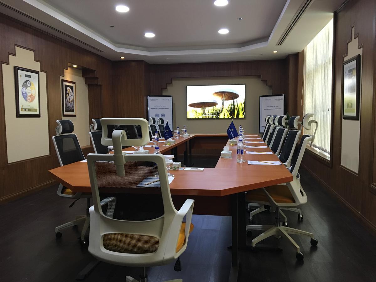 Golden Tulip Headington Otel Maskat Dış mekan fotoğraf