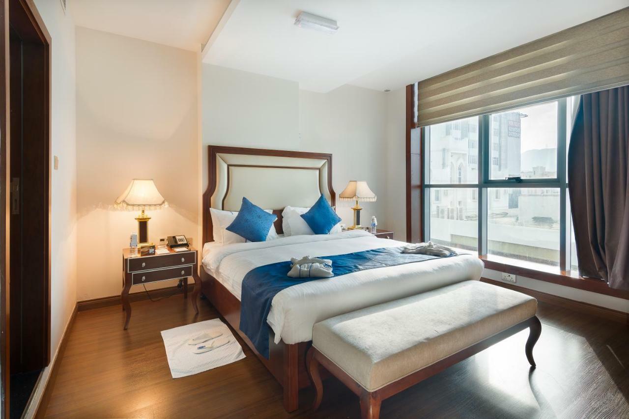 Golden Tulip Headington Otel Maskat Dış mekan fotoğraf